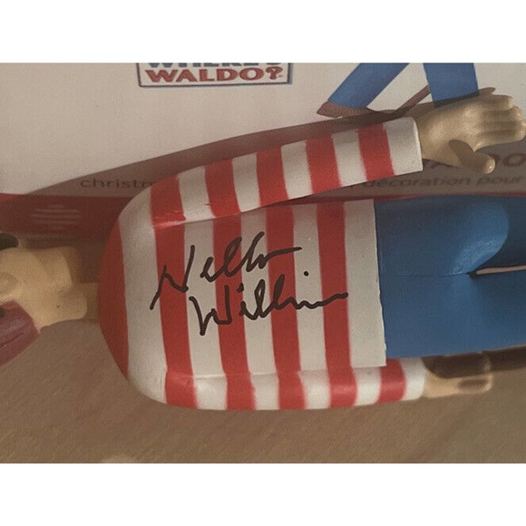 Hallmark Keepsake 2017 WHERE'S WALDO DreamWorks Ornament NIB Rare Artist Signed - Picture 2 of 3